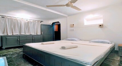 Hotel Golden Eye Room Type - Standard Room