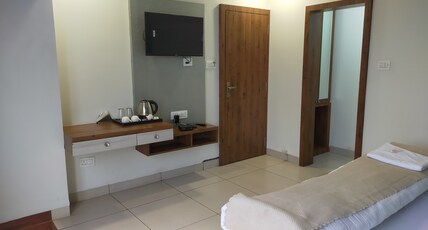 Hotel Pisals Room Type - Suite Room Hotel Pisals Room Type - Suite Room
