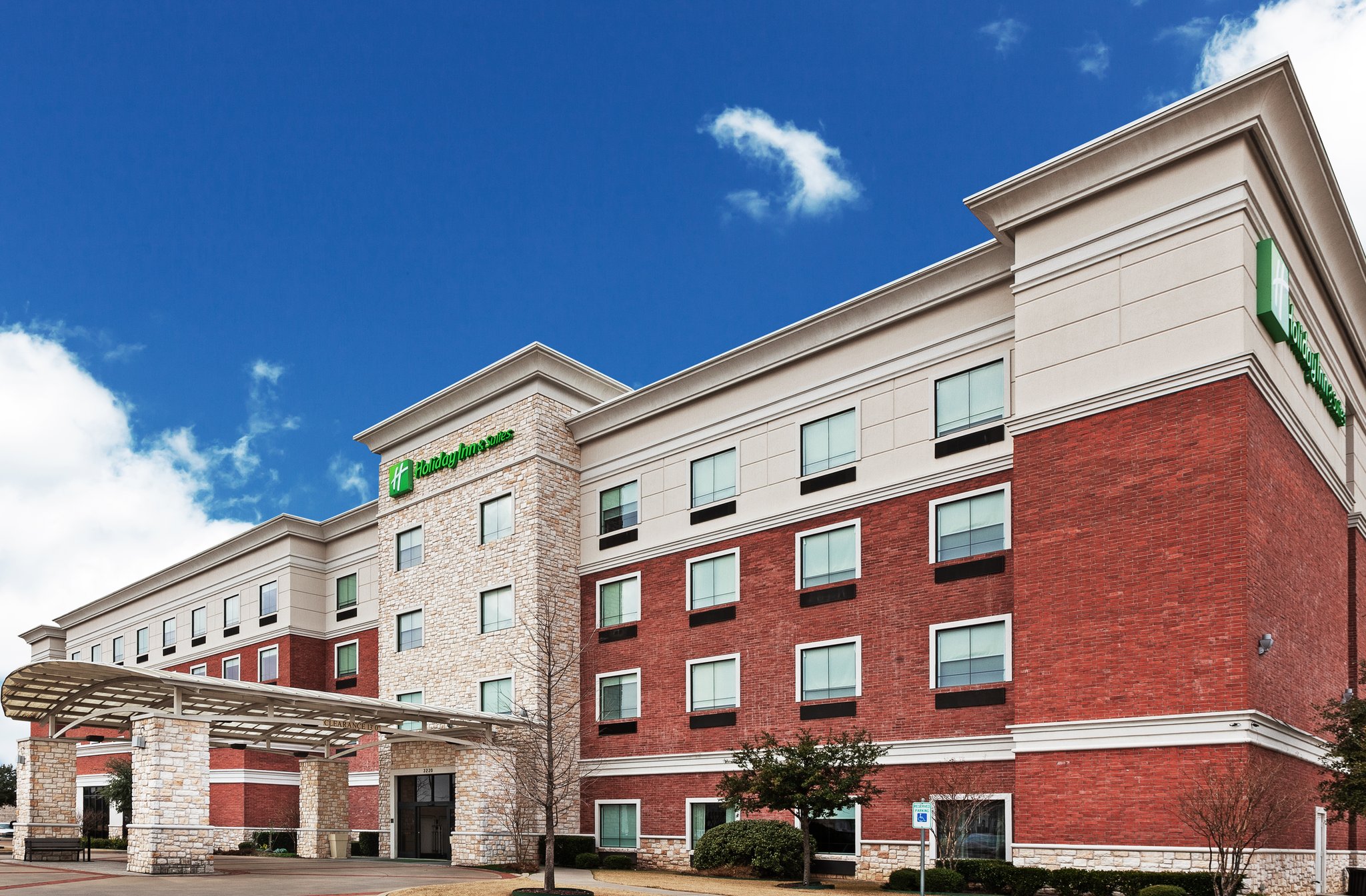 Holiday Inn & Suites McKinney - N Allen - Tap to explore photos