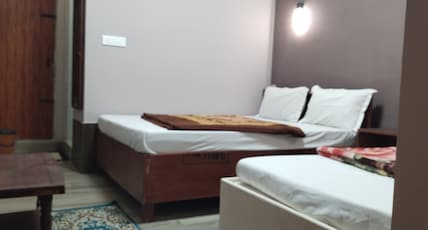 Hill Inn Homestay Room Type - Rno- V.1. Classic Triple Room with Balcony Hill Inn Homestay Room Type - Rno- V.1. Classic Triple Room with Balcony