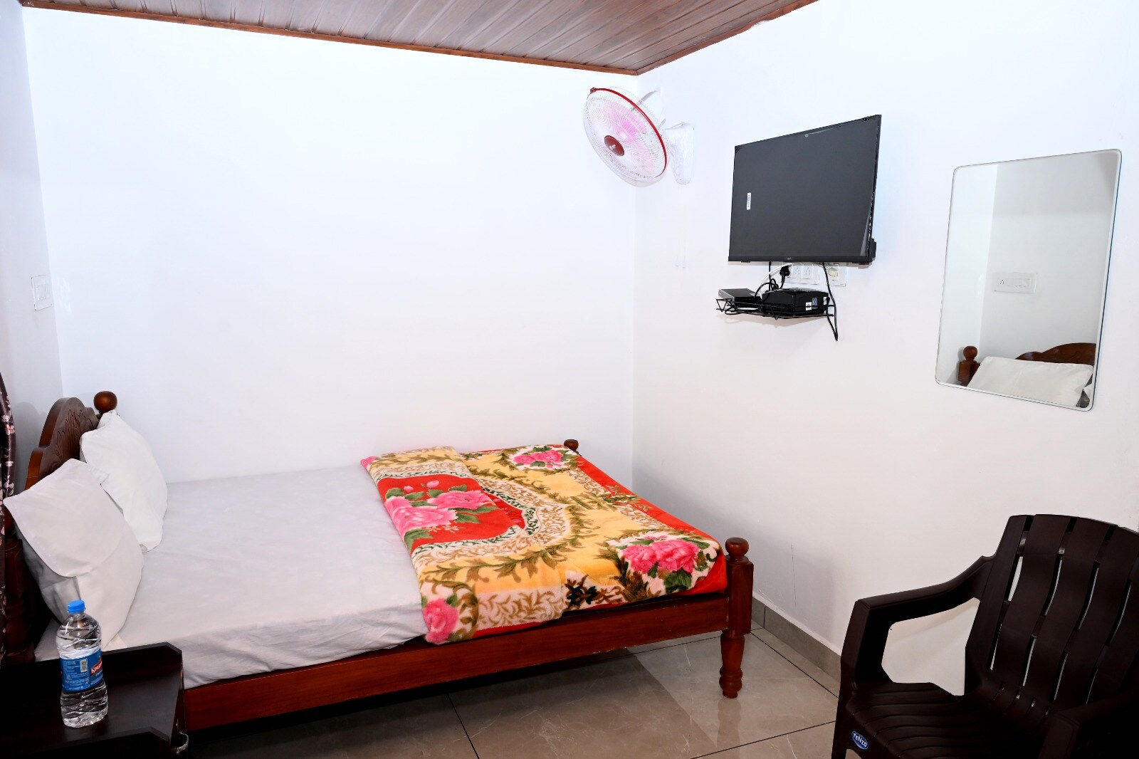 Jyothys Bhavan Homestay Munnar - Tap to explore photos