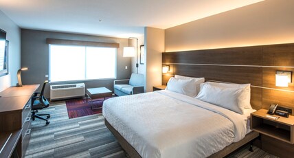 Holiday Inn Express & Suites Phoenix North - Happy Valley Room Type - 1 King Suite