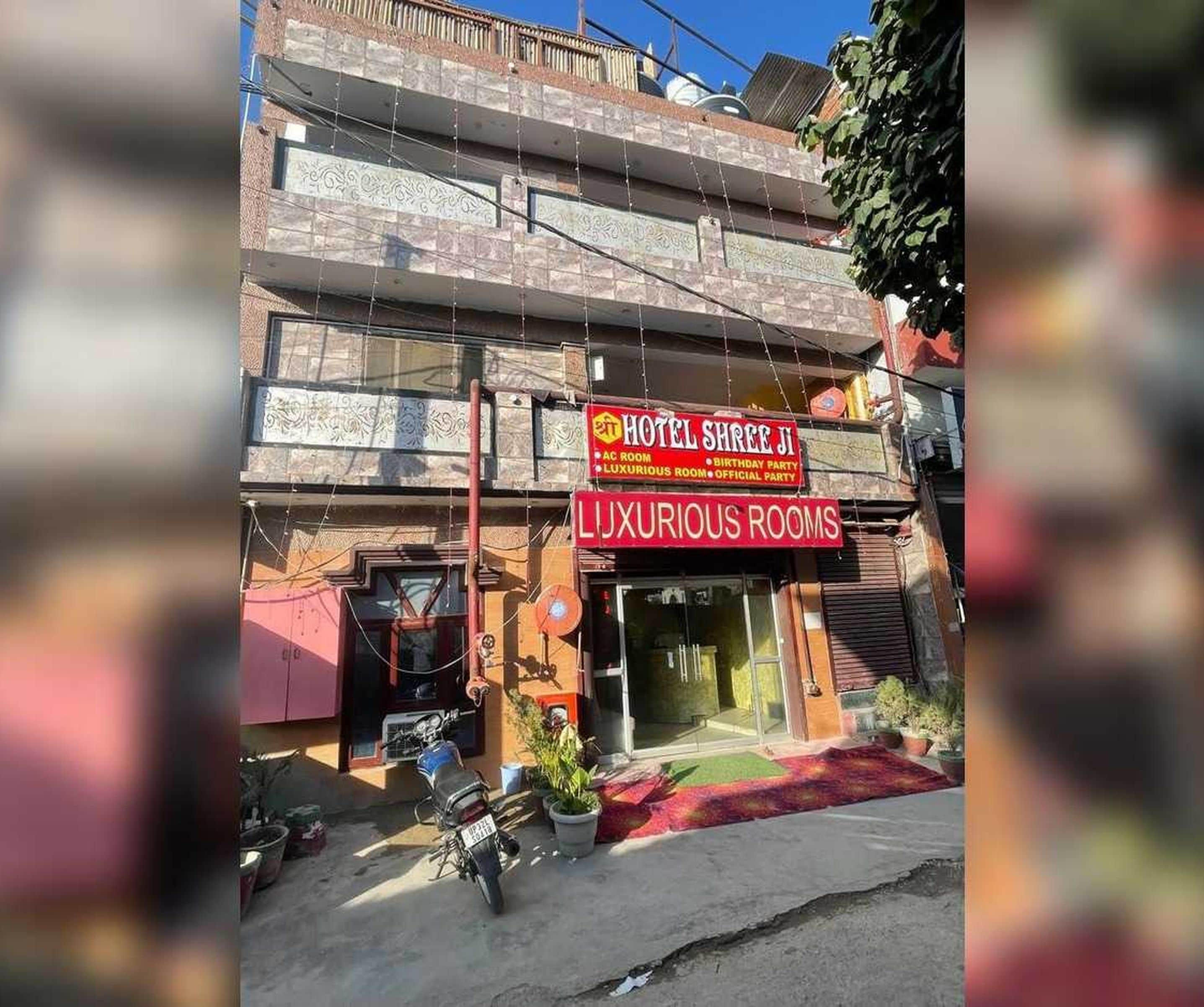 Hotel O Shree Ji - Tap to explore photos