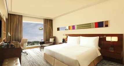 Hilton Chennai Room Type - King Hilton Deluxe Room  with Bathtub