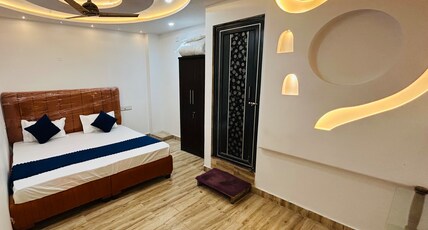The crown vns Room Type - Super deluxe