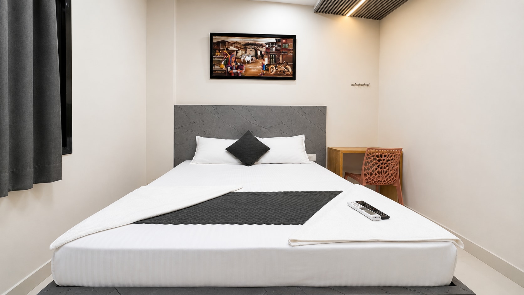 Hotel Varshini Spark Inn - Tap to explore photos