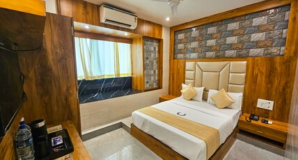 HOTEL BKC PRIME Room Type - Deluxe Double Room