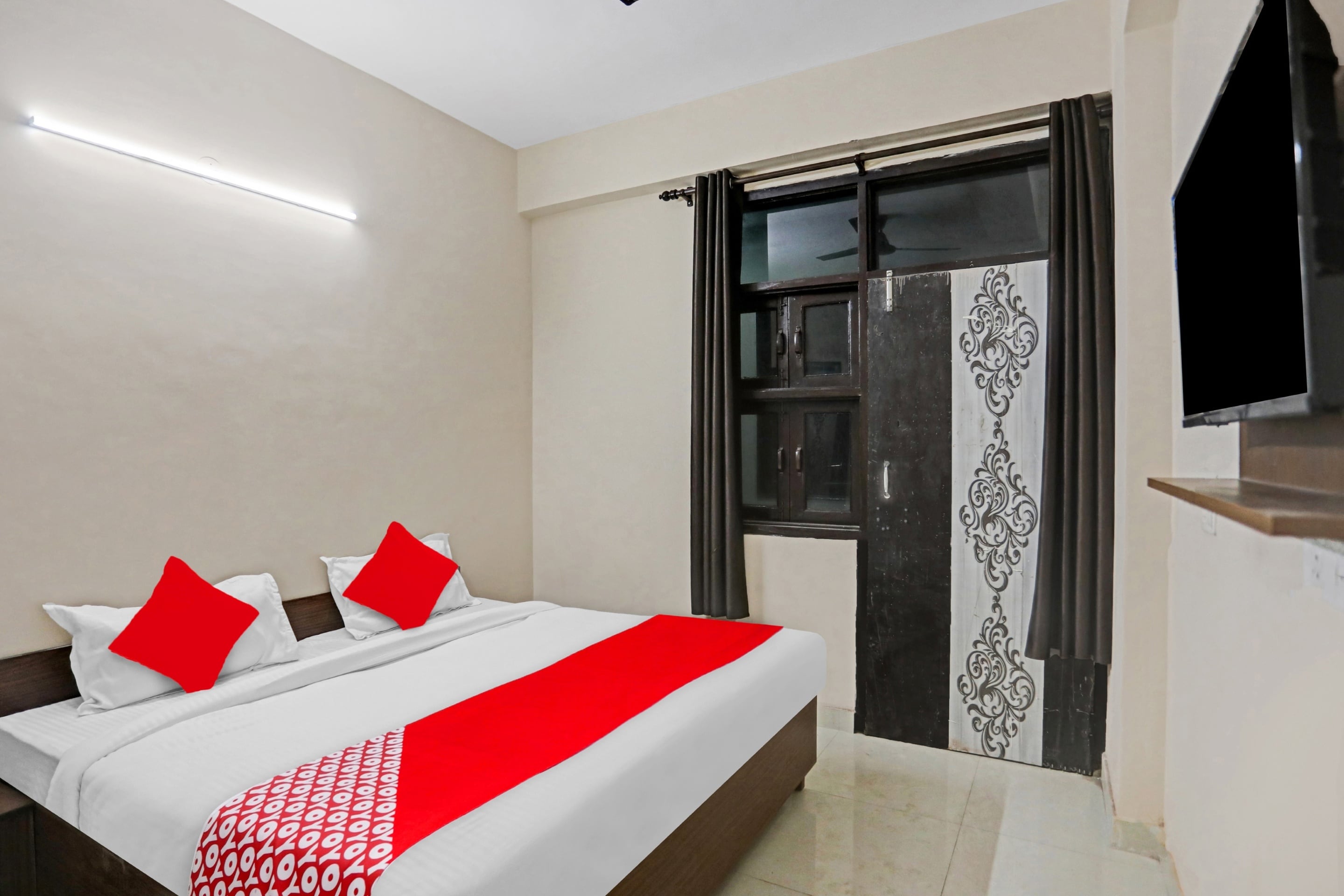 Hotel O Satguru Inn - Tap to explore photos