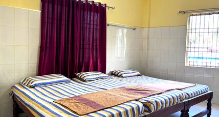 Tourist Home Chinmayi Room Type - Budget Triple NON AC