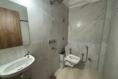 Address of Hotel Dev Shree Palace ( Mahamrityunjay Dwar )
