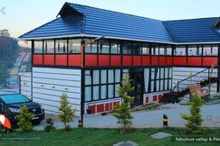 The Frame Resorts Greater Ooty