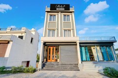 Photos of Super Collection O Tons Riverview Jhajra Dehradun Formerly Atithi