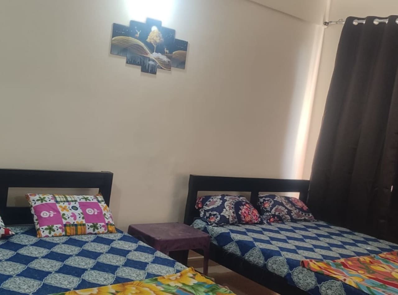 Calangute Pristine Guest House - Tap to explore photos