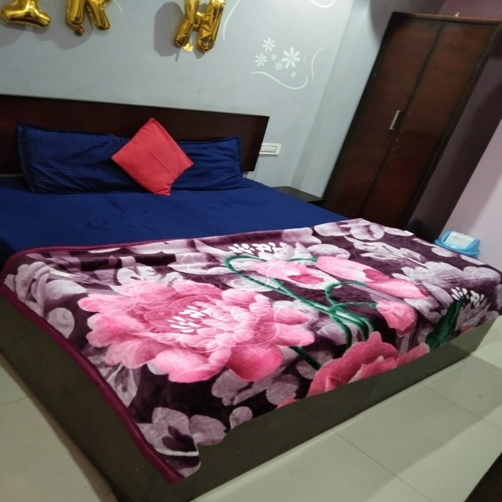 Hotel Pie - Tap to explore photos