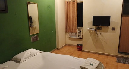 Hotel Abhimanyu Room Type - Non AC Room