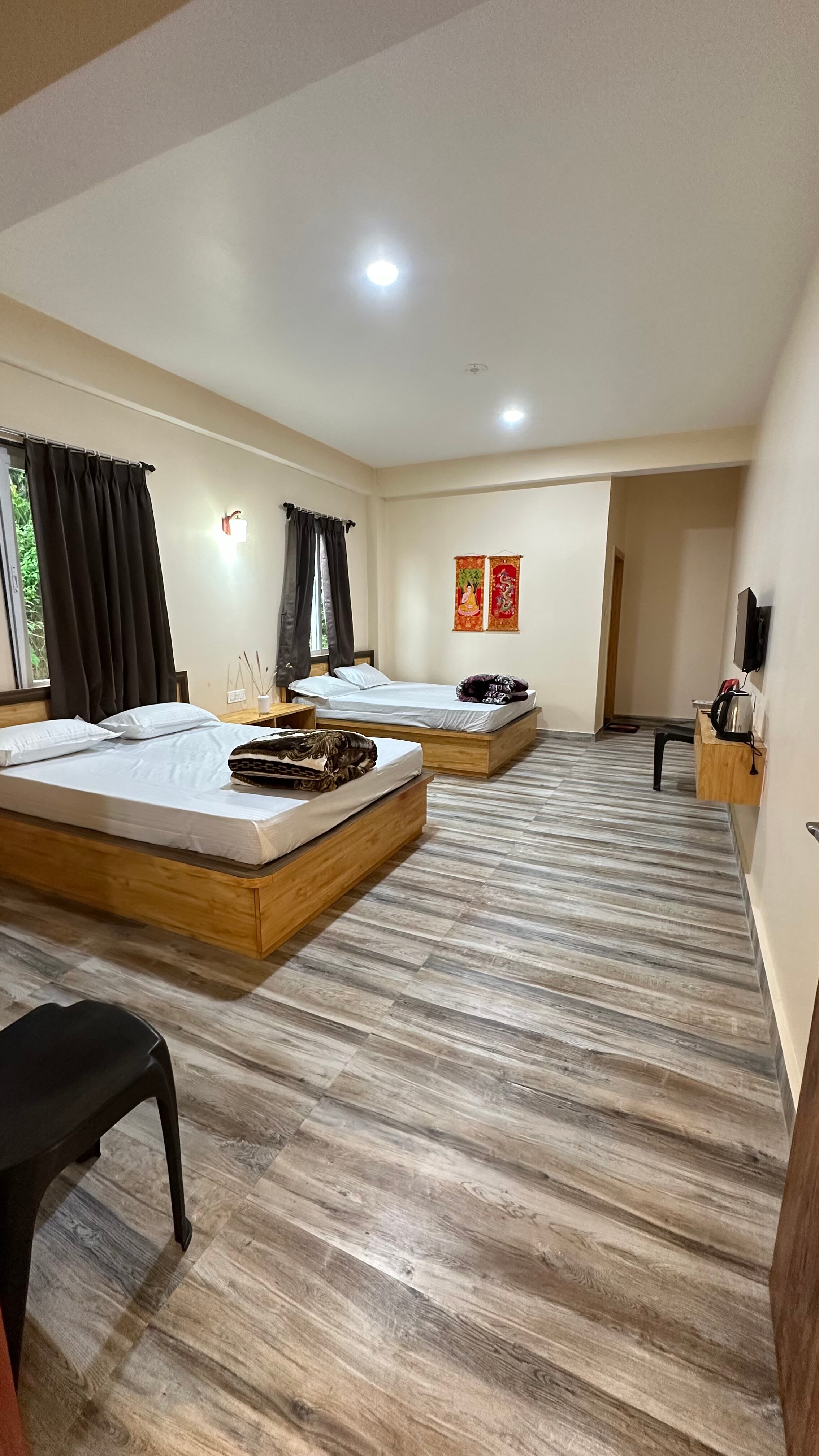 Nuppas  Residency Runs by The Himalayan Retreat - Tap to explore photos