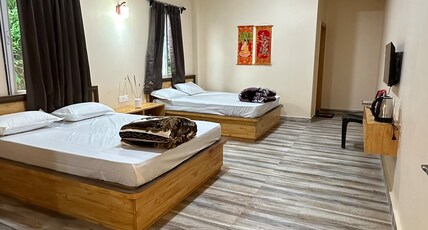 Nuppas  Residency Runs by The Himalayan Retreat Room Type - Bedroom 2