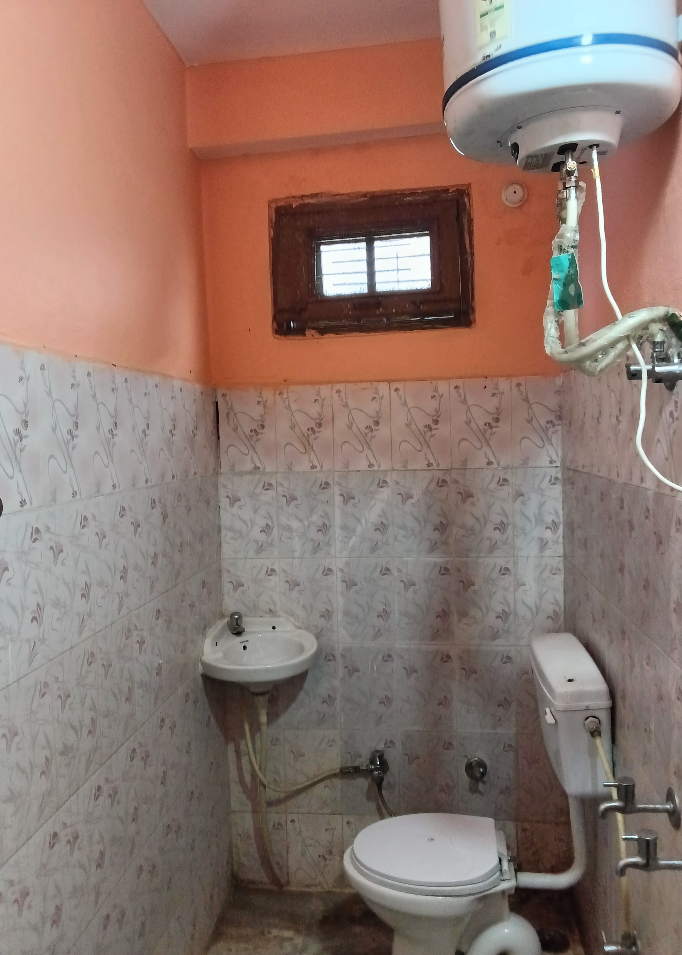 Laxmi Sadan - A RiverSide Guest House - Tap to explore photos