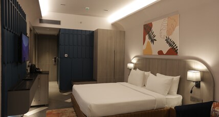 Palm Springs Resort Room Type - Deluxe Room