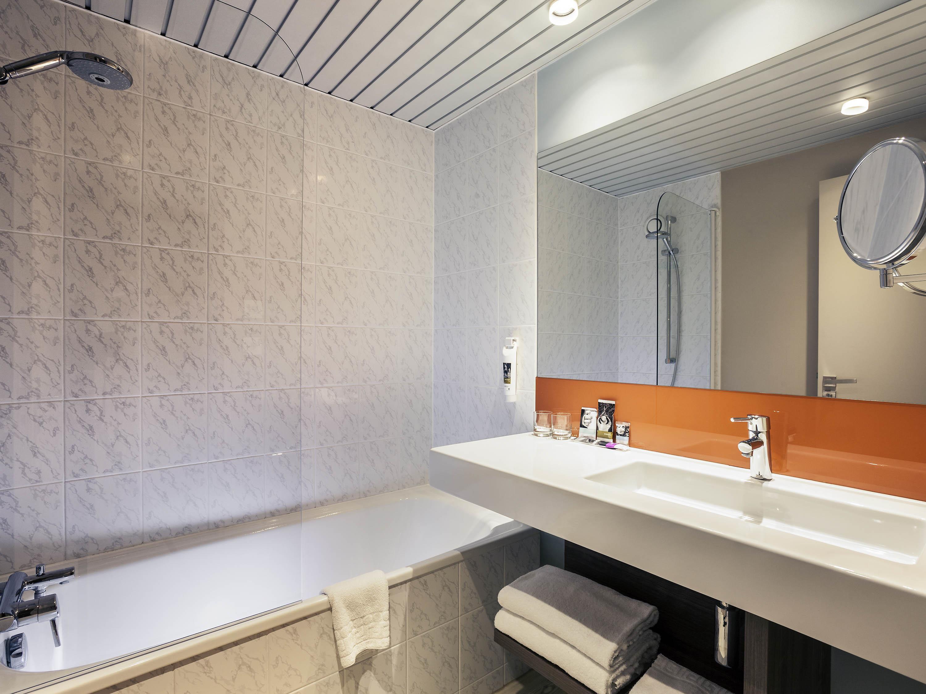Hotel Mercure Marne la vall - Tap to explore photos