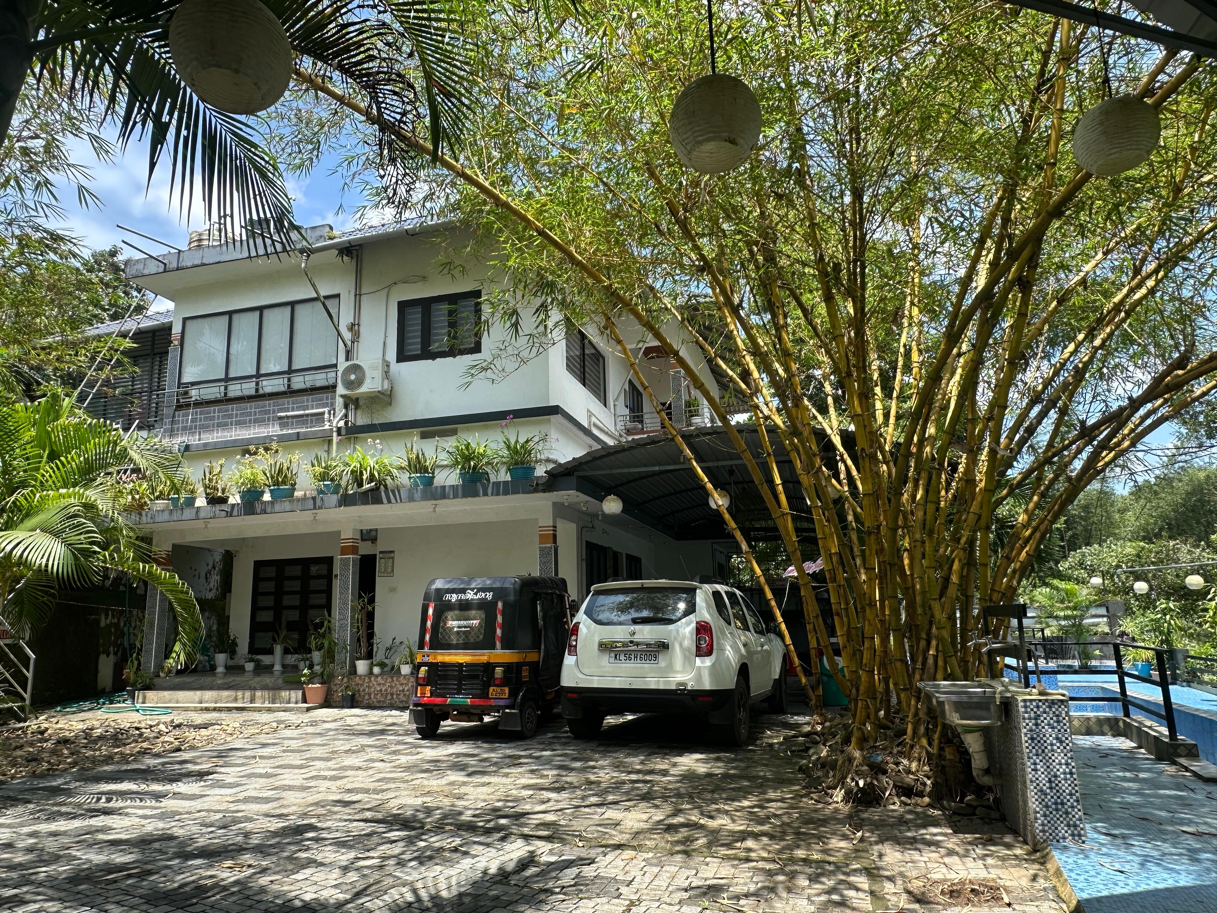 Puzhayoram Resort - Tap to explore photos