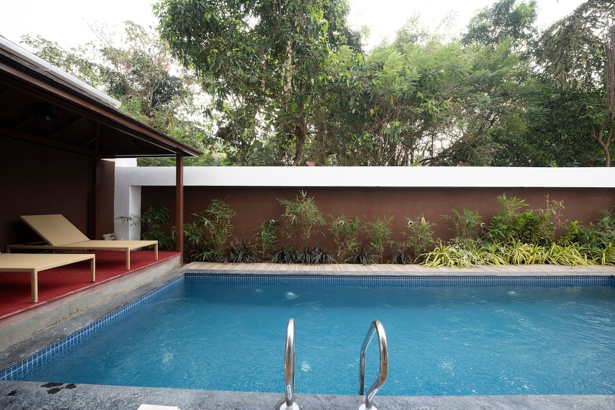 Villa InVagator With Pool Caretaker By Goaquarters - Tap to explore photos