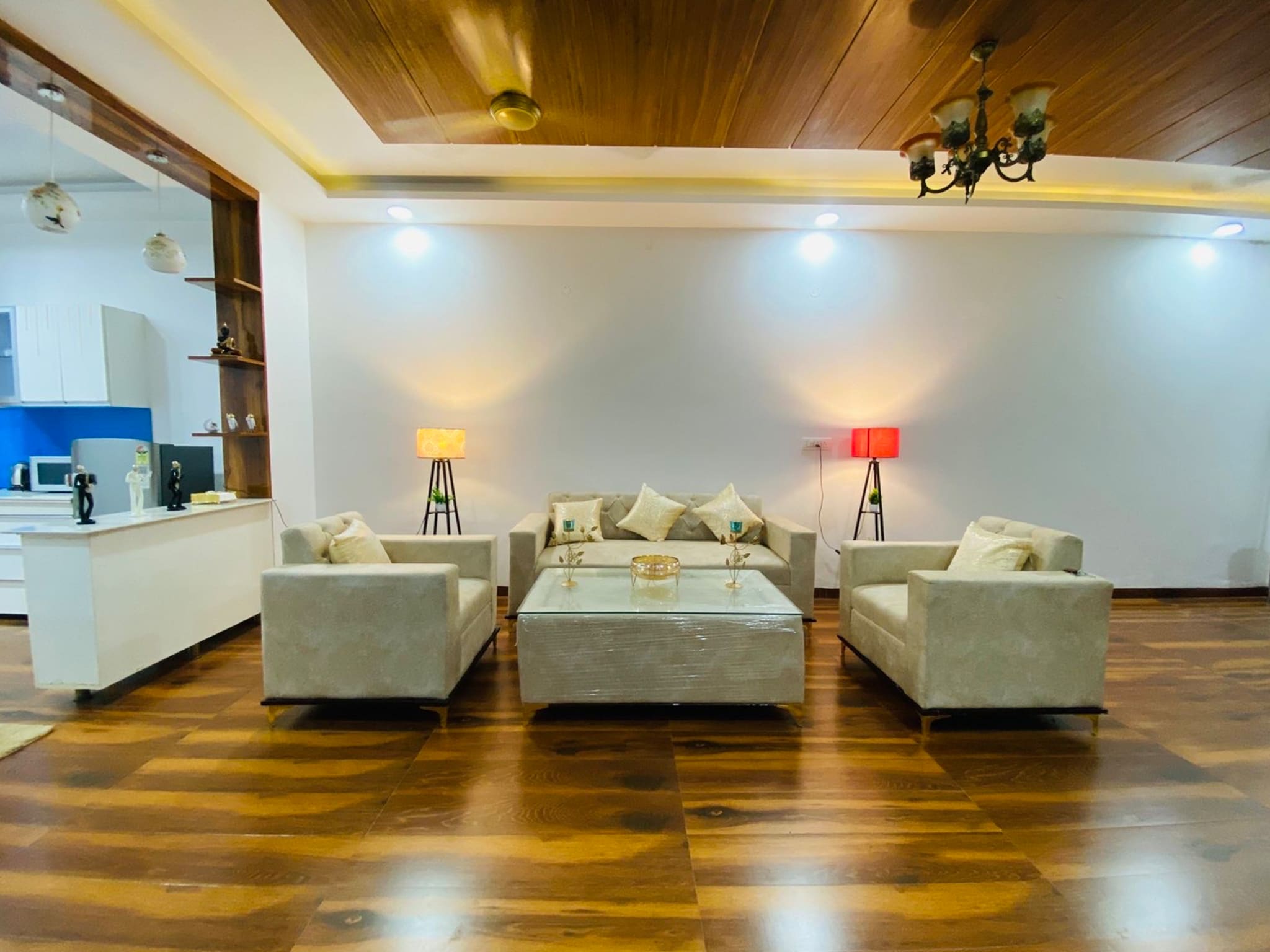 STAY ROYAL LUXURY VILLA AEROCITY - Tap to explore photos