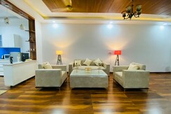 STAY ROYAL LUXURY VILLA AEROCITY