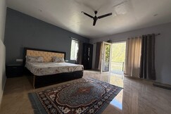 Walnut Lakeview Retreat