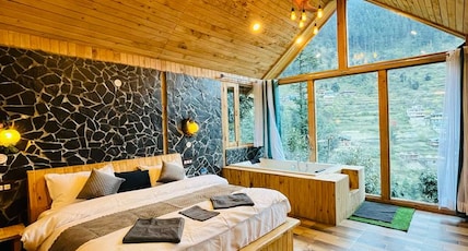 Little Wood Treehouse | Jacuzzi | Private Parking | 10 minutes walk to property Room Type - Manzil - Couple Treehouse with Jacuzzi