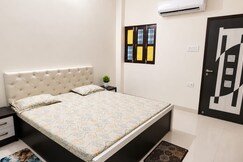 Arya Rest House