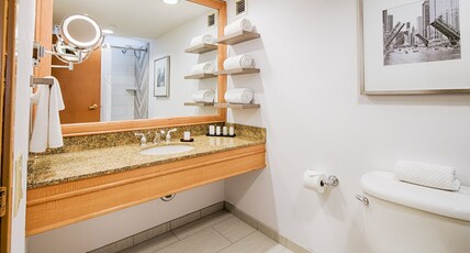 Embassy Suites Chicago - O'Hare Rosemont Room Type - 2 QUEEN BEDS NON SMOKING