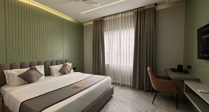 Hotel Mumbai House Pithampur Room Type - Deluxe Room