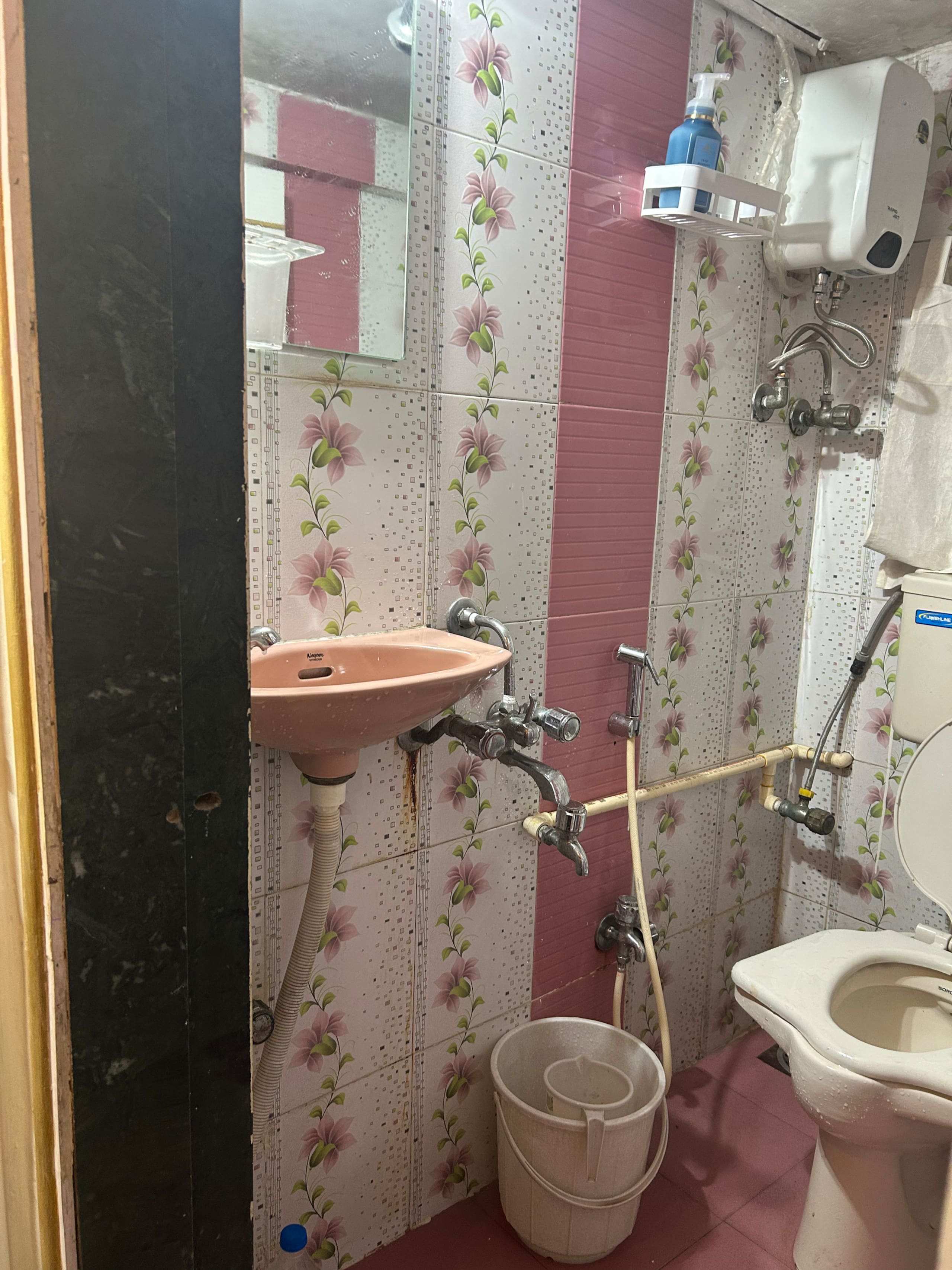 Studio private Bandra - Tap to explore photos