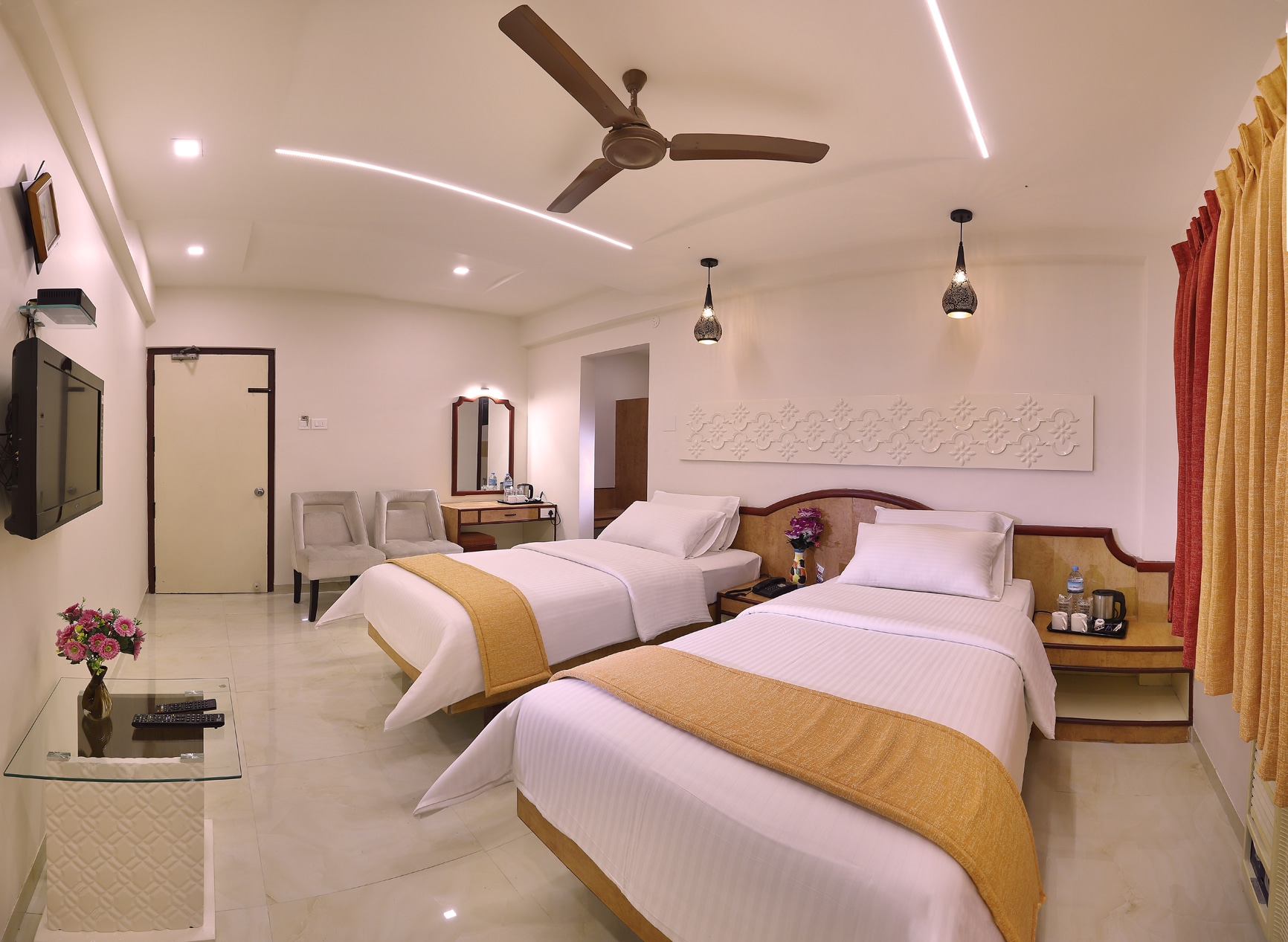 Hotel Vijai Paradise - Tap to explore photos