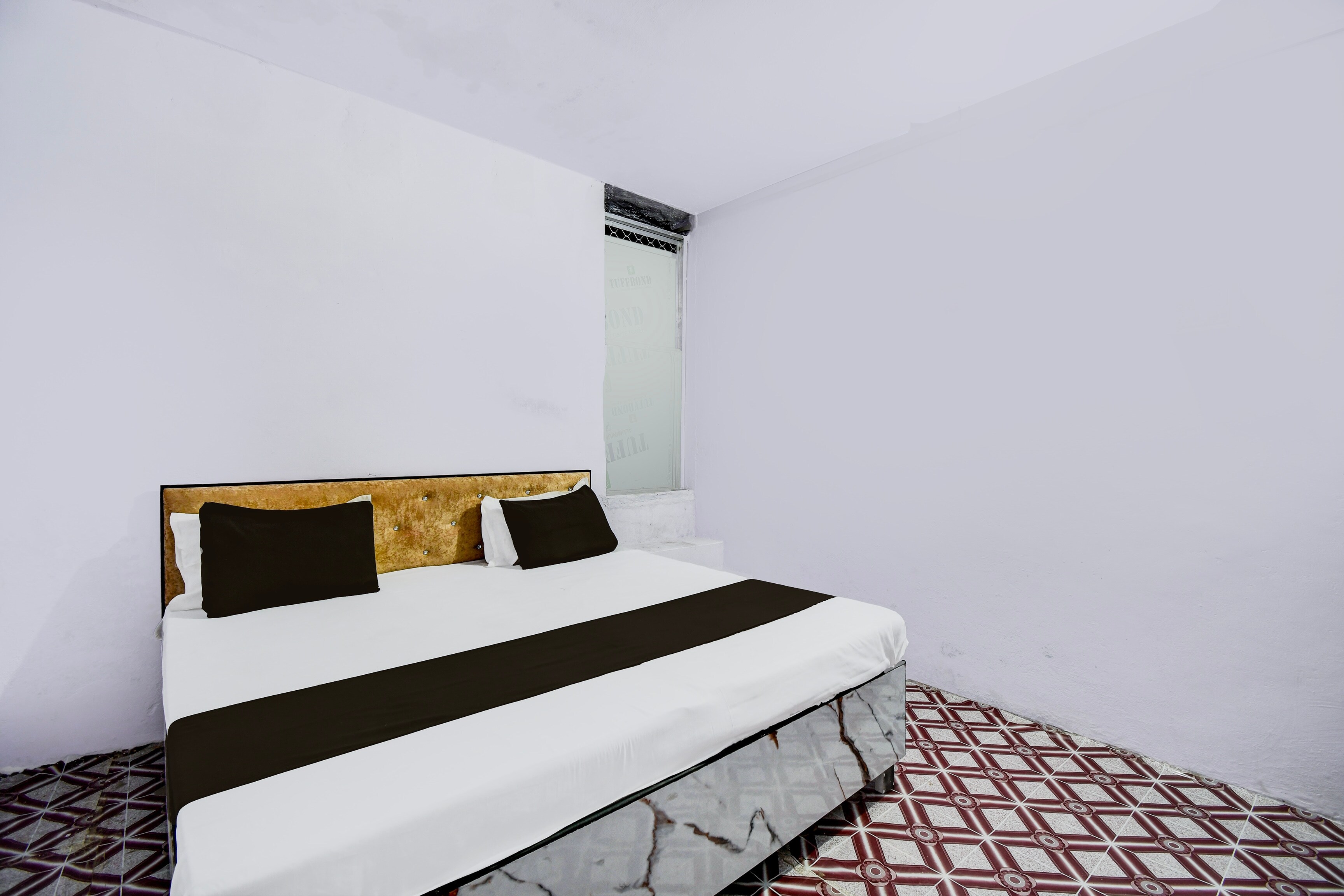 SPOT ON Apna Hotel And Restaurant - Tap to explore photos