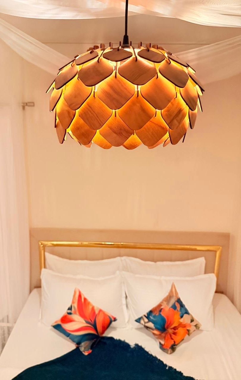 Spacious 2 bhk by cayetana k town - Tap to explore photos