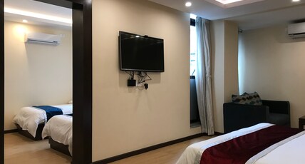 Kaveri Inn Room Type - Quadruple Room