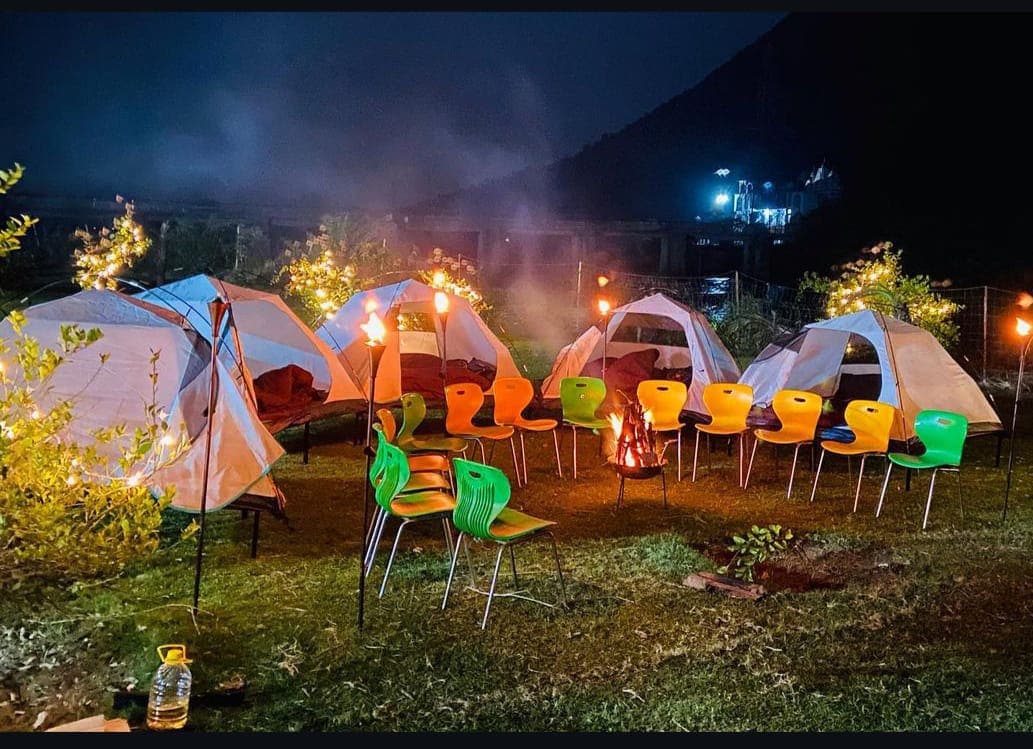 Bara Camp - Tap to explore photos