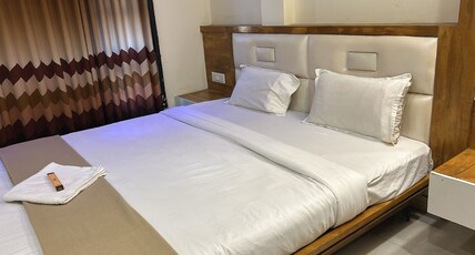 Empire Hotel Room Type - Deluxe AC