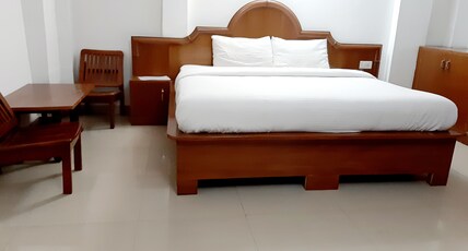 Surya Regency Kasauli | 3Km Before Mall Road Room Type - Deluxe Room (Without Balcony)