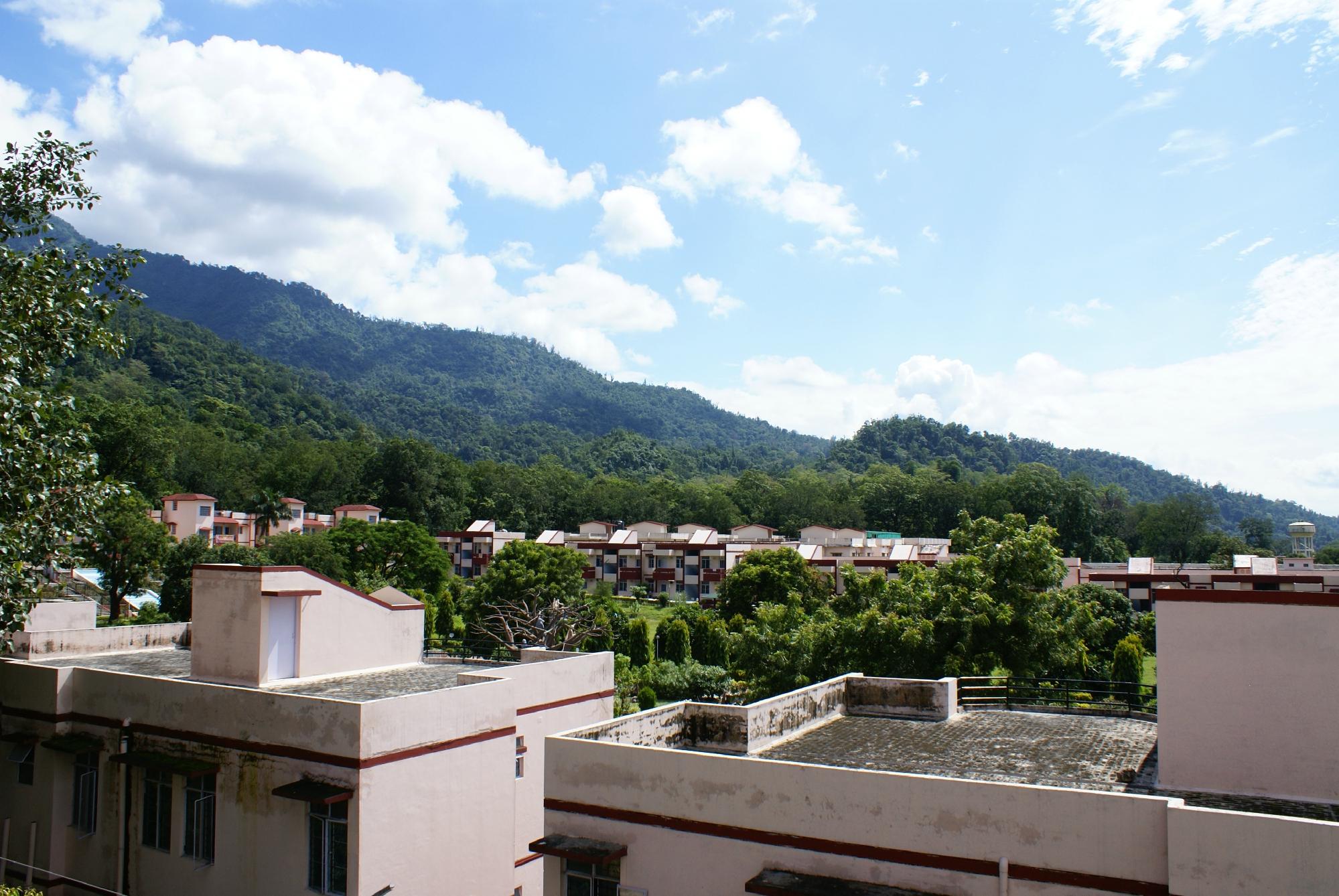 Hotel Nirvana Palace Near Parmarth Niketan - Tap to explore photos