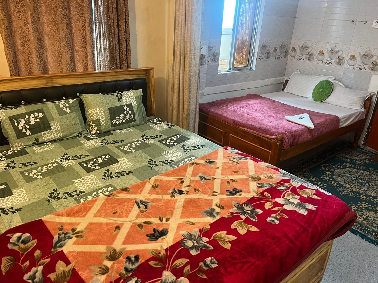 Tanuja Himalayan Homestay - Tap to explore photos