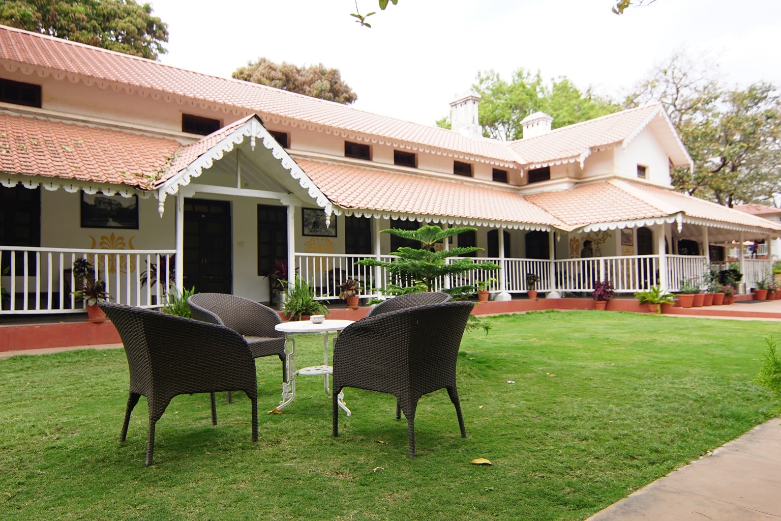 MPT Karnikar Bungalow, Pachmarhi - Tap to explore photos