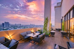 Rhythm Gurugram, Hotel & Suites, Sohna Road, Sector 68