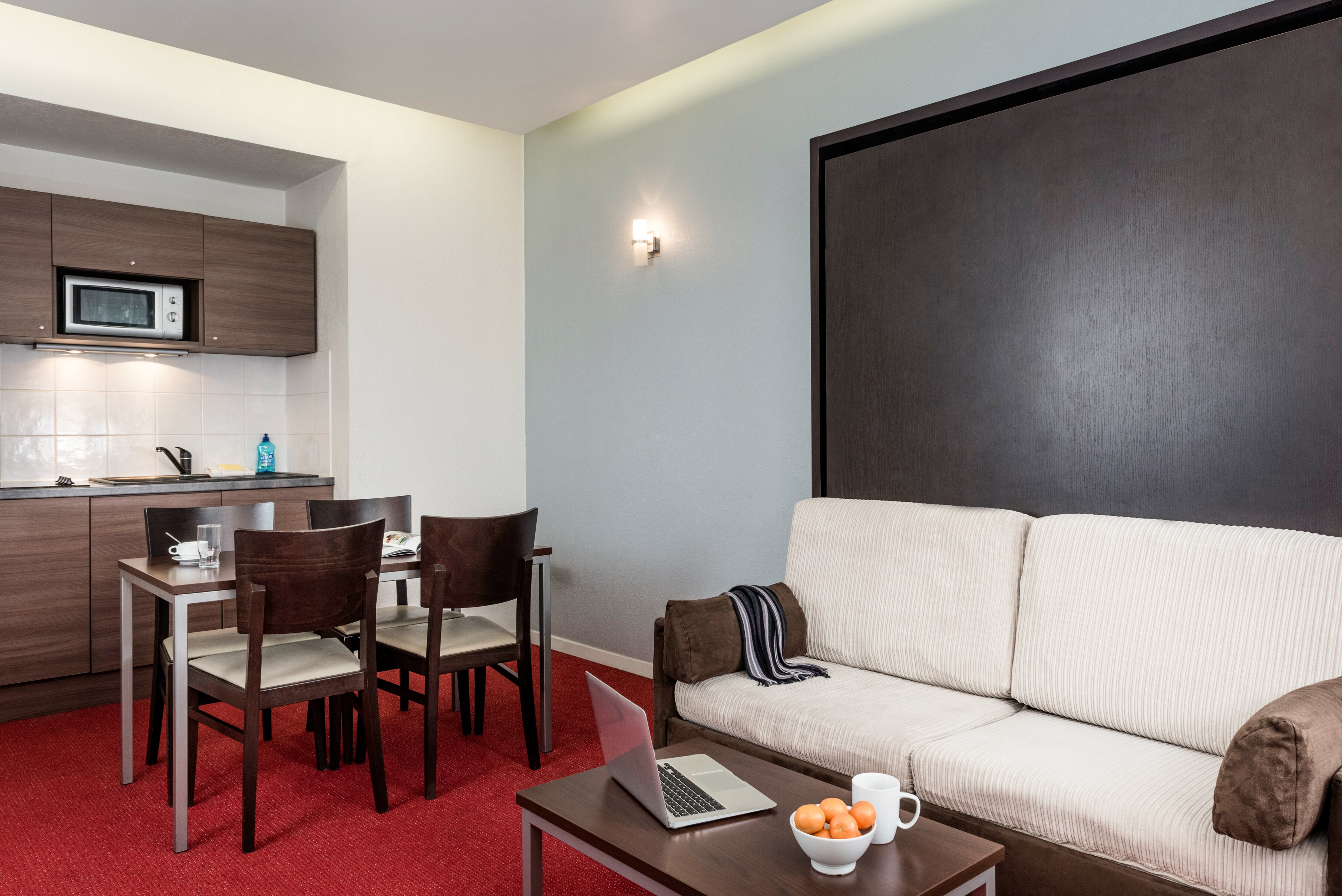 Aparthotel Adagio Access Paris Porte de Charenton - Tap to explore photos