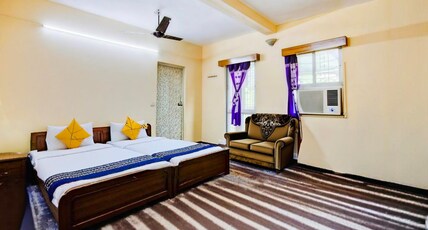 Dear Hotel Room Type - Deluxe AC Room | Couple Friendly | Near Esplanade & Park Street Dear Hotel Room Type - Deluxe AC Room | Couple Friendly | Near Esplanade & Park Street