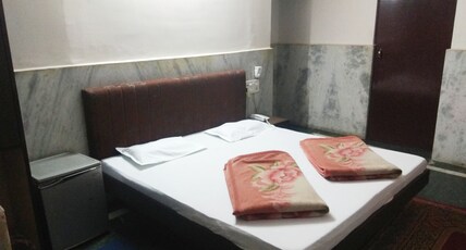 Hotel Prince Room Type - Deluxe Double Bed Room