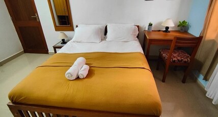 The Four Leaf Clover Room Type - Standard Economy - (Shared Bathroom)