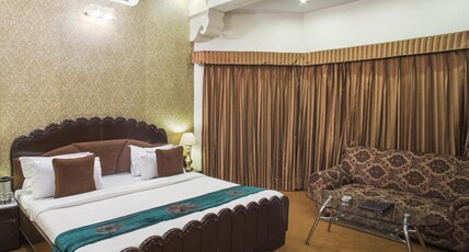 Hotel Ambassador Room Type - Prince Suite with Couch